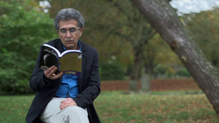 قیمت کتاب سمفونی مردگان انتشارات ققنوس و بررسی کتاب سمفونی مردگان و خرید کتاب سمفونی مردگان نوشته عباس معروفی از انتشارات ققنوس و قیمت و خرید سمفونی مردگان - درباره نویسنده کتاب سمفونی مردگان